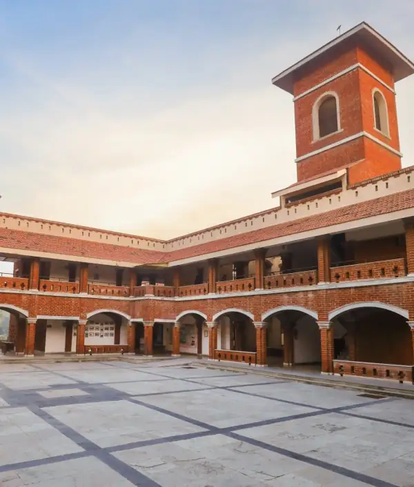 Student life on the Nalanda school campus Vadodara